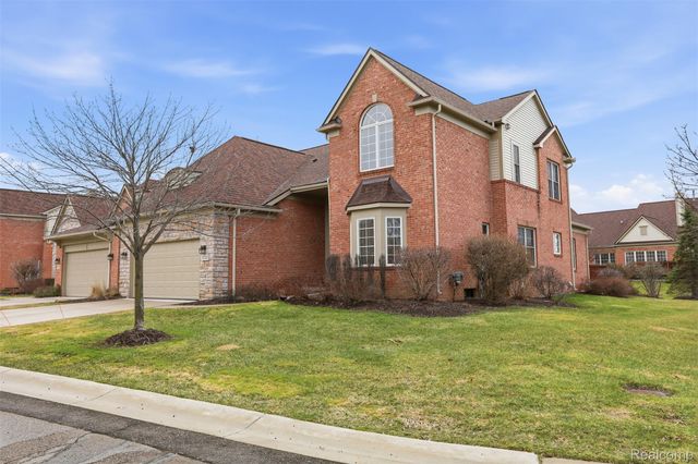 37225 Berkleigh Court, Farmington Hills, MI 48331