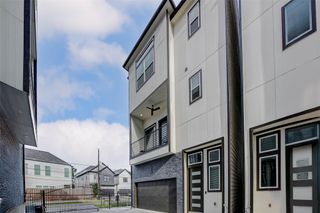 1913 Hoskins Drive J, Houston, TX 77080