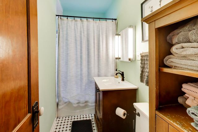 143 Des Plaines Avenue, Forest Park, IL 60130