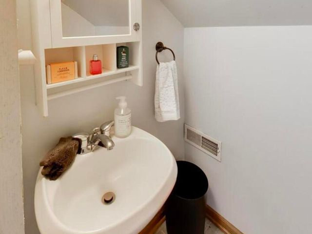 143 Des Plaines Avenue, Forest Park, IL 60130