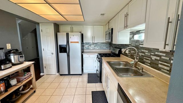 16026 Bormet Drive, Tinley Park, IL 60477