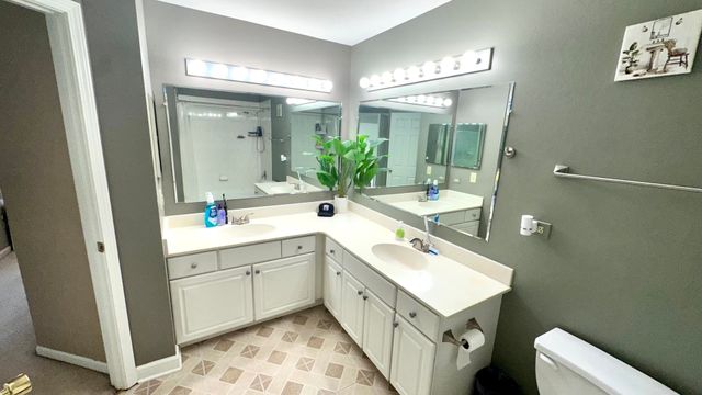 16026 Bormet Drive, Tinley Park, IL 60477