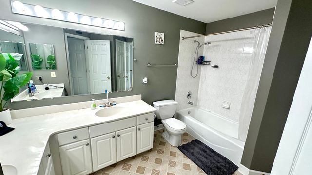 16026 Bormet Drive, Tinley Park, IL 60477