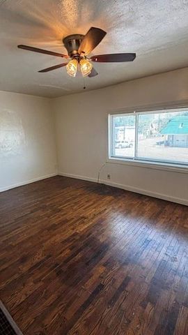 8903 Winner Road, Independence, MO 64053