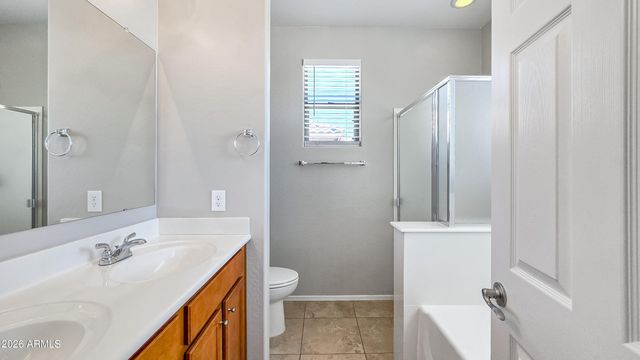 17878 W DESERT WIND Drive, Goodyear, AZ 85338