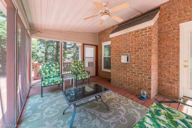912 Wimberly Way Court, Kernersville, NC 27284