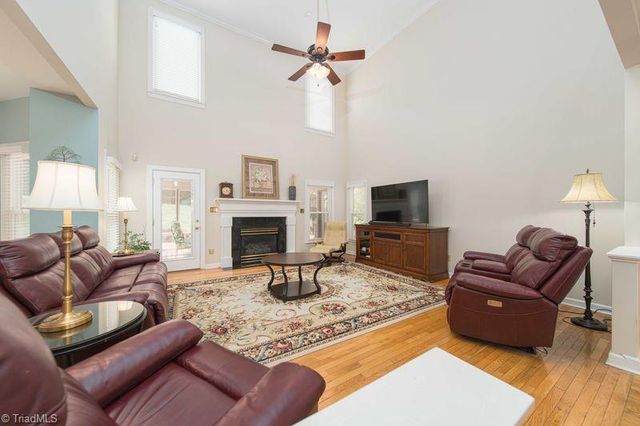 912 Wimberly Way Court, Kernersville, NC 27284