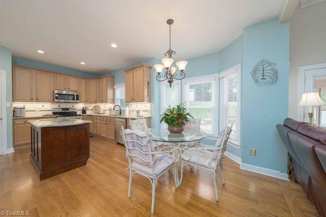 912 Wimberly Way Court, Kernersville, NC 27284