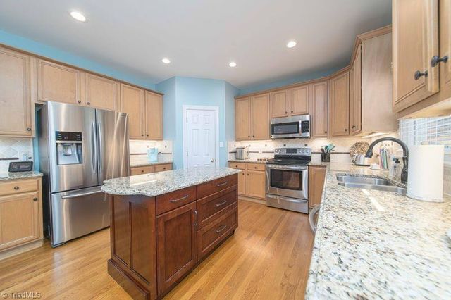 912 Wimberly Way Court, Kernersville, NC 27284