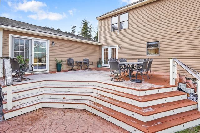 923 Main St, Northbridge, MA 01588