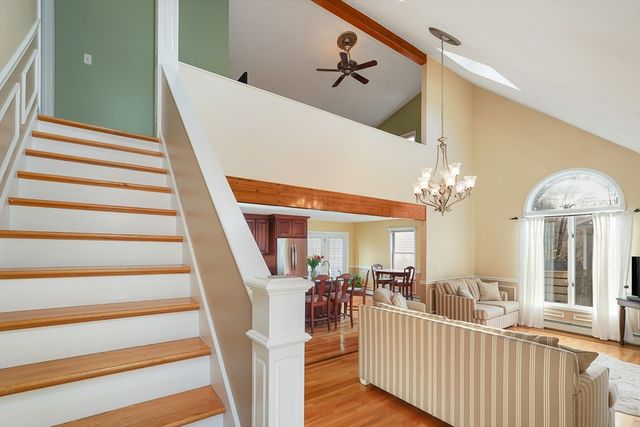 923 Main St, Northbridge, MA 01588