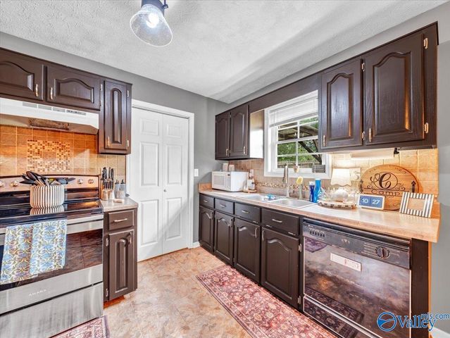 21656 Lovell Lane, Elkmont, AL 35620