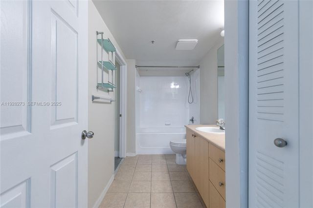 1919 Van Buren St 312A, Hollywood, FL 33020