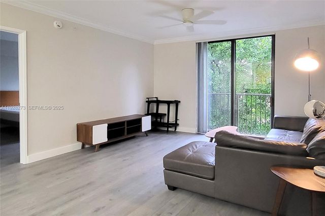 1919 Van Buren St 312A, Hollywood, FL 33020