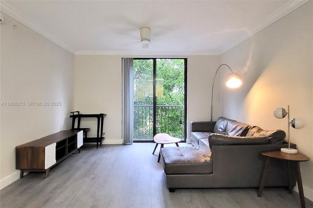 1919 Van Buren St 312A, Hollywood, FL 33020