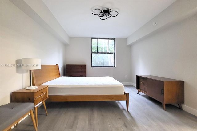 1919 Van Buren St 312A, Hollywood, FL 33020