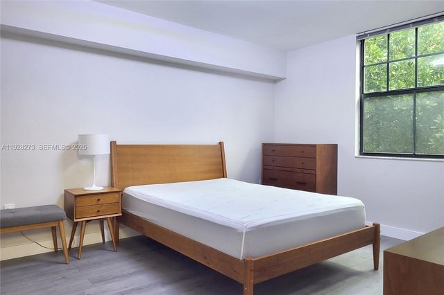 1919 Van Buren St 312A, Hollywood, FL 33020