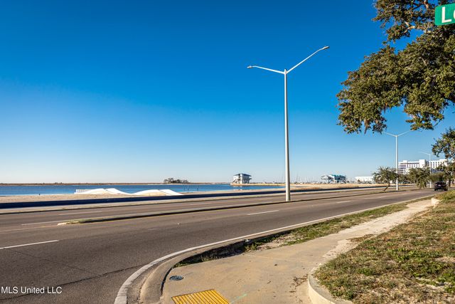 197 Bellman Street, Biloxi, MS 39530