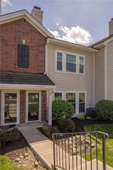 11603 Tomahawk Creek Parkway F, Leawood, KS 66211