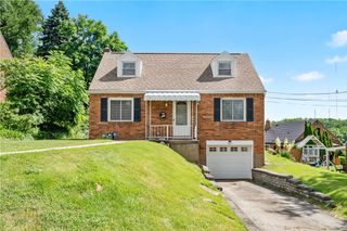 927 Edward Dr, Baldwin Boro, PA 15227