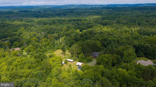 1702 BRIARWOOD LN, Quakertown, PA 18951
