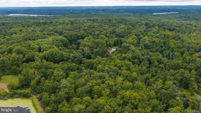1702 BRIARWOOD LN, Quakertown, PA 18951
