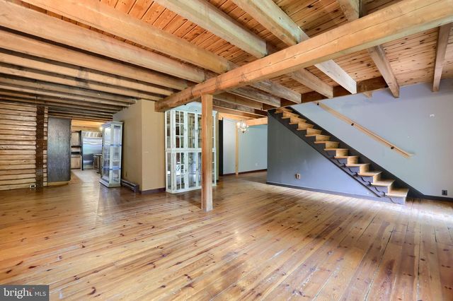 1702 BRIARWOOD LN, Quakertown, PA 18951