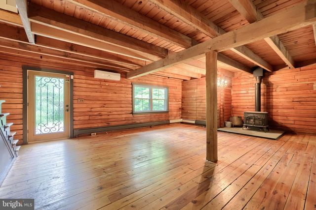 1702 BRIARWOOD LN, Quakertown, PA 18951