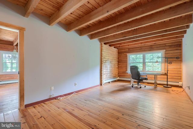 1702 BRIARWOOD LN, Quakertown, PA 18951