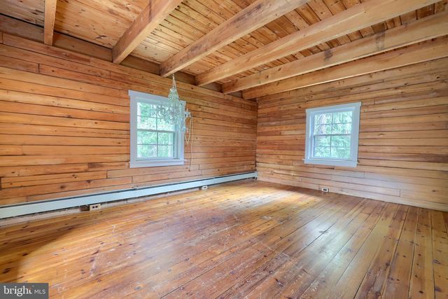 1702 BRIARWOOD LN, Quakertown, PA 18951