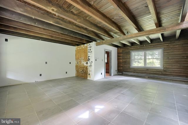1702 BRIARWOOD LN, Quakertown, PA 18951