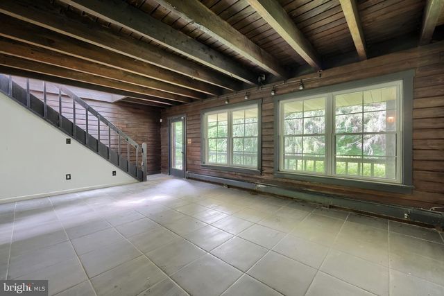 1702 BRIARWOOD LN, Quakertown, PA 18951