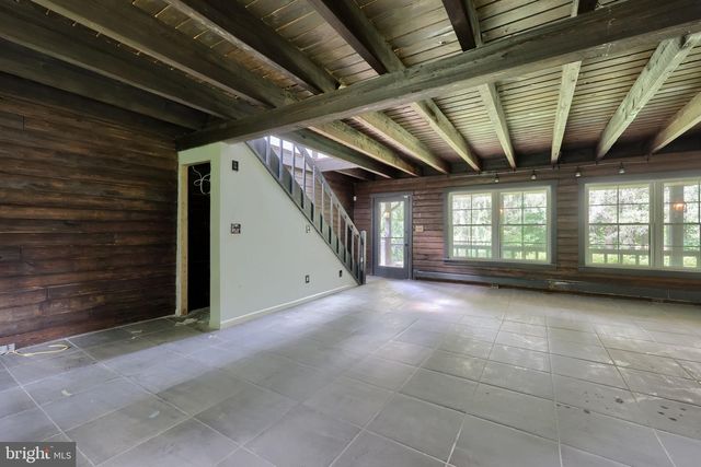 1702 BRIARWOOD LN, Quakertown, PA 18951