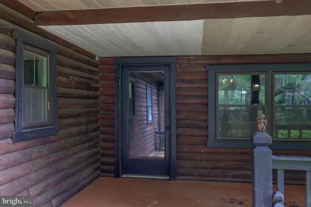 1702 BRIARWOOD LN, Quakertown, PA 18951