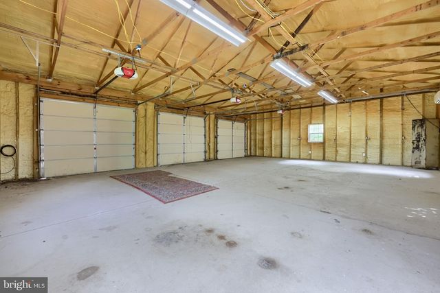 1702 BRIARWOOD LN, Quakertown, PA 18951