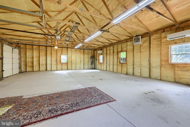 1702 BRIARWOOD LN, Quakertown, PA 18951