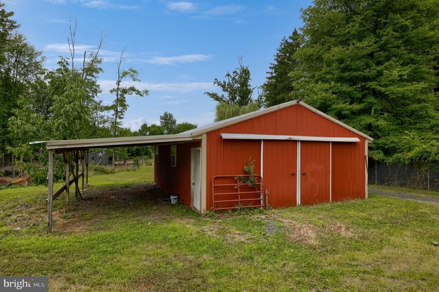 1702 BRIARWOOD LN, Quakertown, PA 18951