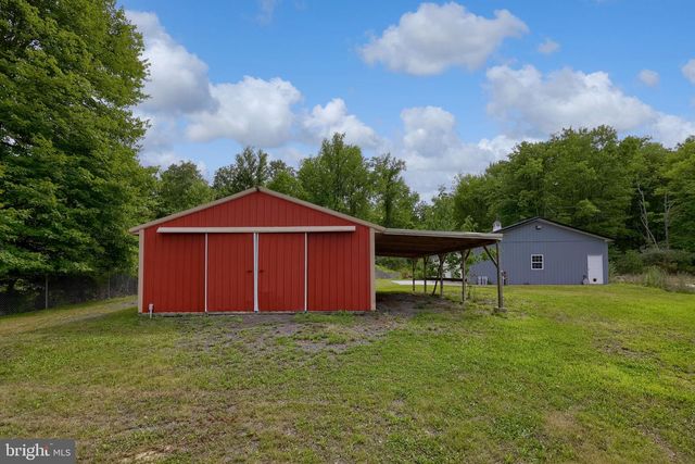 1702 BRIARWOOD LN, Quakertown, PA 18951