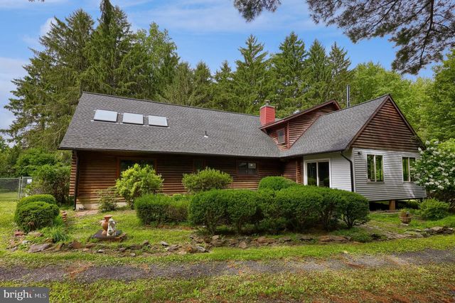 1702 BRIARWOOD LN, Quakertown, PA 18951