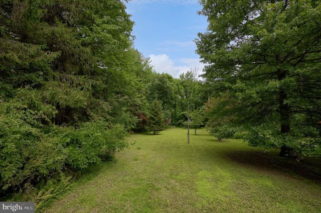 1702 BRIARWOOD LN, Quakertown, PA 18951