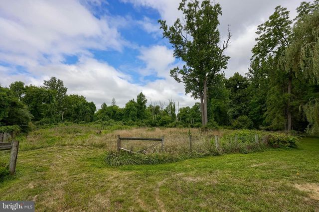 1702 BRIARWOOD LN, Quakertown, PA 18951