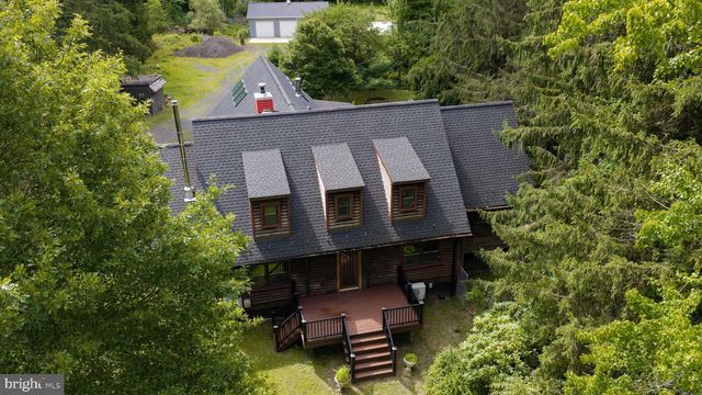 1702 BRIARWOOD LN, Quakertown, PA 18951