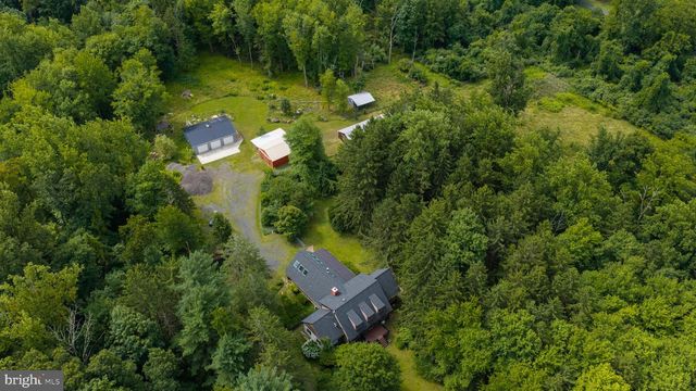 1702 BRIARWOOD LN, Quakertown, PA 18951