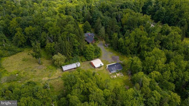 1702 BRIARWOOD LN, Quakertown, PA 18951