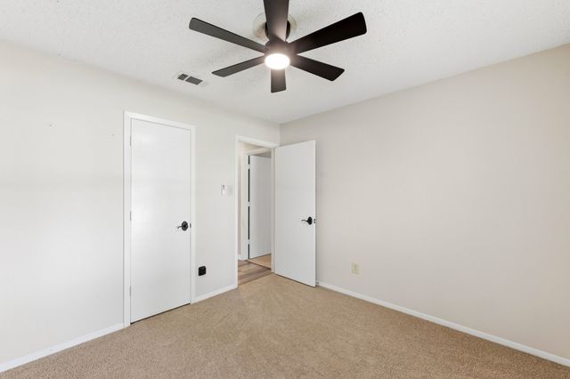 1933 Pin Oak Drive, Flower Mound, TX 75028