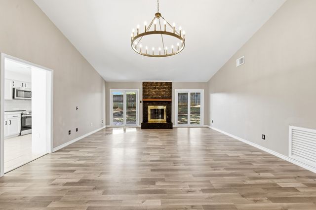 1933 Pin Oak Drive, Flower Mound, TX 75028
