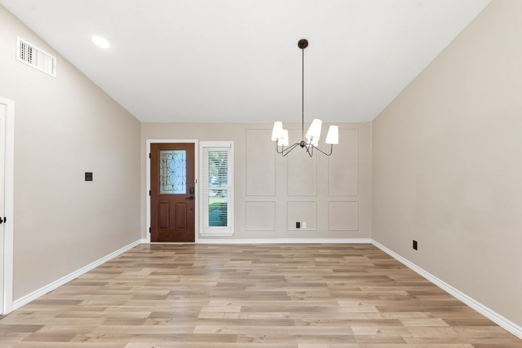 1933 Pin Oak Drive, Flower Mound, TX 75028 — photo 4