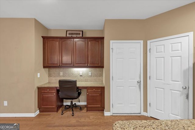 1136 Flagstone Way, Acworth, GA 30101