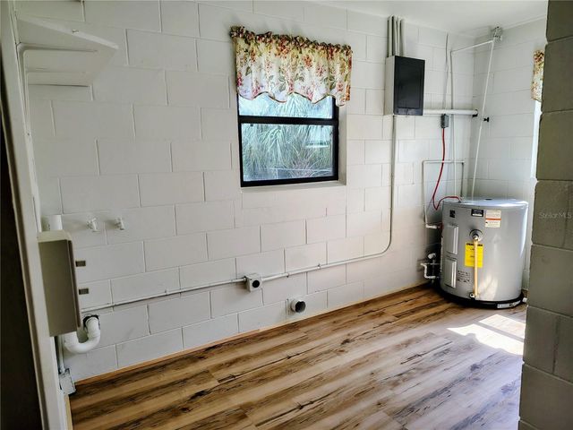 1240 CR 463, Lake Panasoffkee, FL 33538