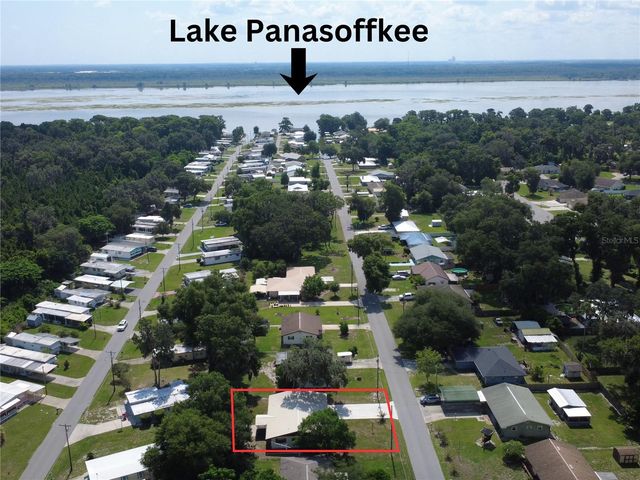 1240 CR 463, Lake Panasoffkee, FL 33538